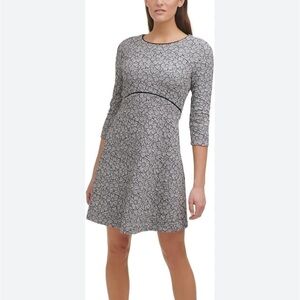 Tommy Hilfiger Zippered 3/4 Sleeve Floral Ivory Round Neck‎ Knee Length Dress 14